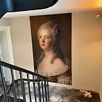 Hotel Royal Beaulaincourt 4*